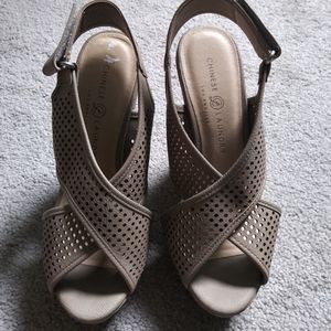 Like New Chinese Laundry Strappy Tan Wedges